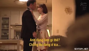 Nhà vệ sinh nữ trong trung tâm thương mại đã bí mật quay cảnh một cô gái trẻ mặc váy và đi giày cao gót với miệng há to và bộ phận sinh dục đầy đặn